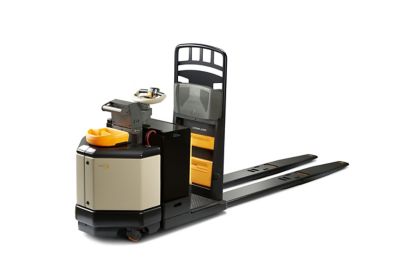 PC 4500 — Center-Control Rider Pallet Truck