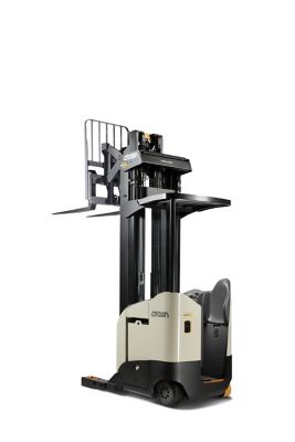 RR 5700 — Single Reach Truck
