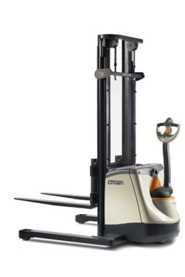SX 3200 — Walkie Straddle Stacker